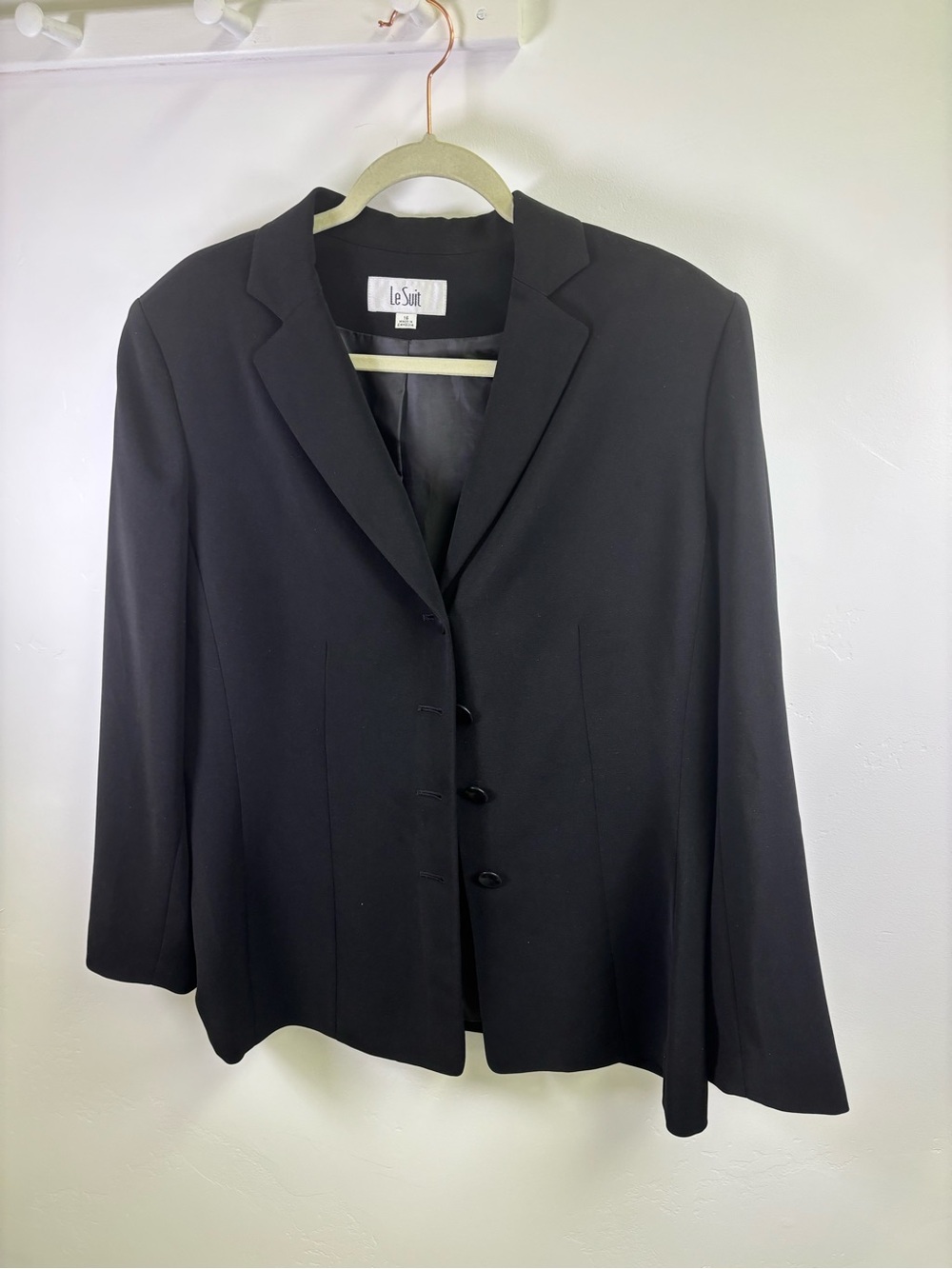 LE SUIT JACKET  SUIT COAT BUSINESS  WOMEN 16 
JET BLACK POLYESTER  MINIMALIST